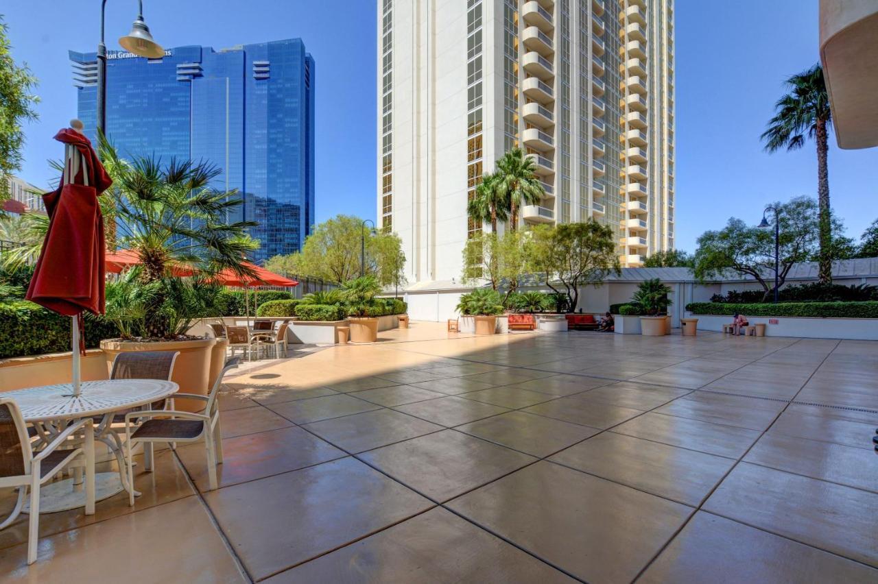 Signature 2br3ba F1 View Balcony Ste 30-719 And 21 Holiday home