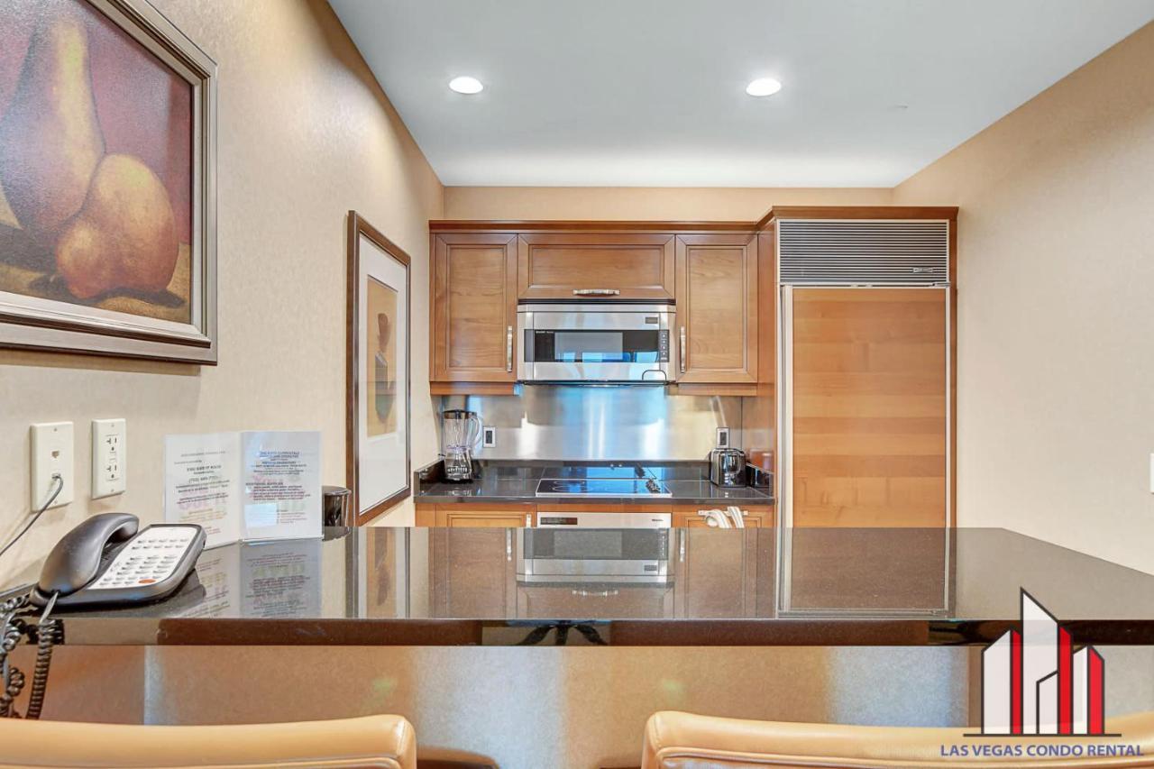 Signature 2br3ba F1 View Balcony Ste 30-719 And 21 Holiday home Las Vegas